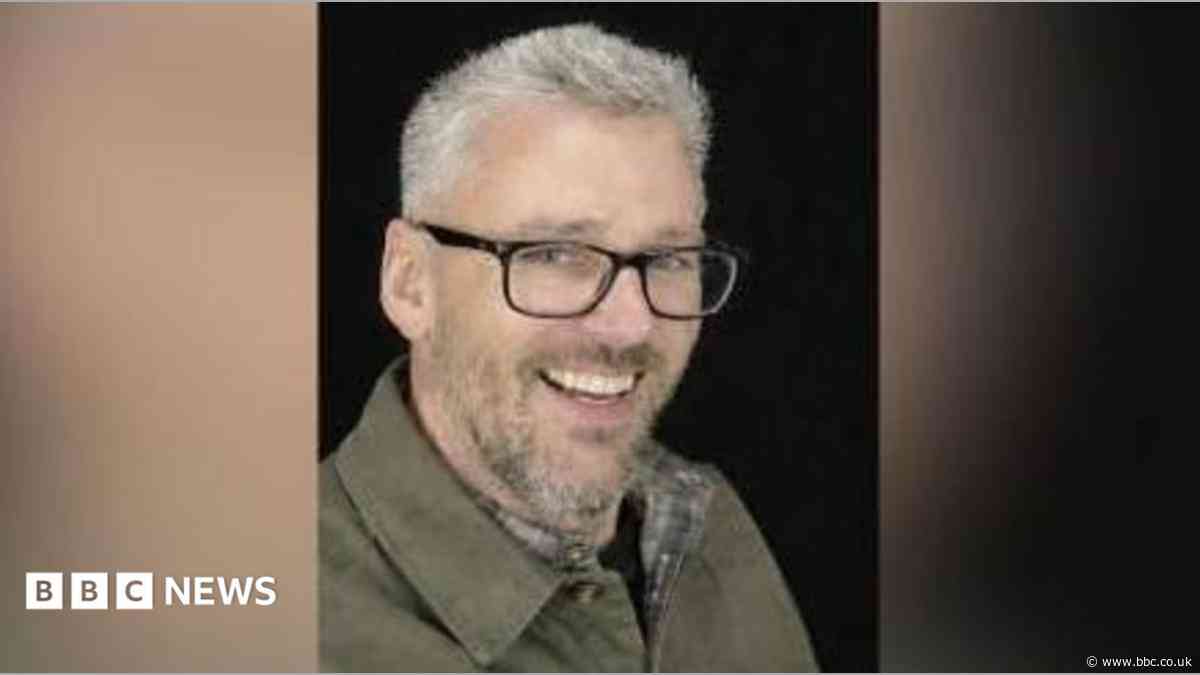 Partner describes messages sent on day man disappears