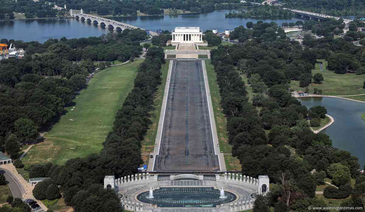 Drained Reflecting Pool reveals Trump's 'American flag blue' liner is now closer to gray