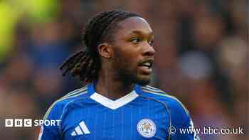 Wycombe sign former Leicester forward Thomas