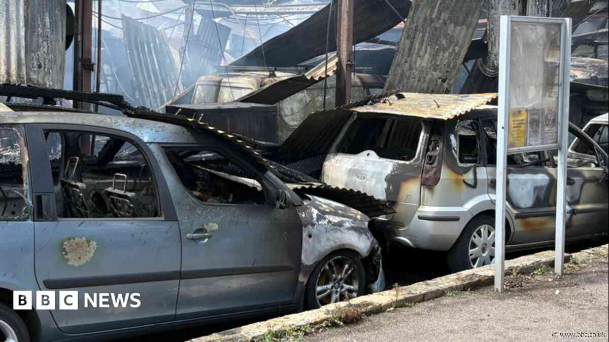 Homes evacuated during garage fire
