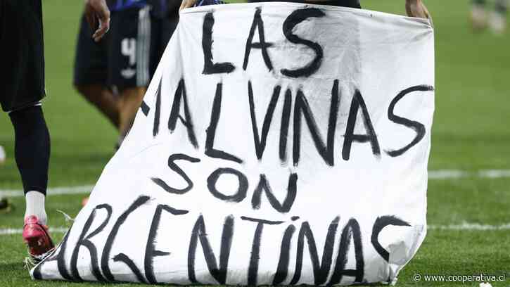 "Las Malvinas son argentinas": Giovani Lo Celso desplegó un lienzo tras la victoria ante Inglaterra