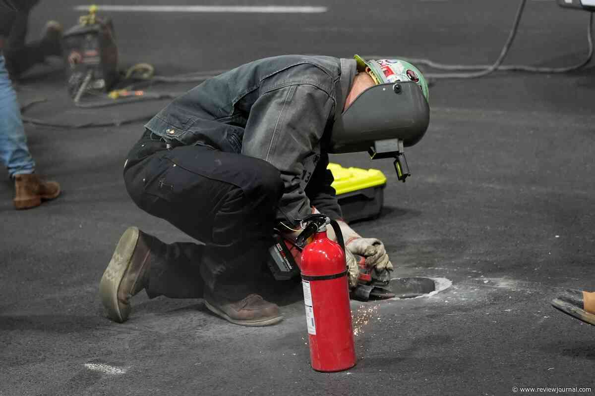 Las Vegas Grand Prix settle 2023 class action lawsuit loose water cover incident