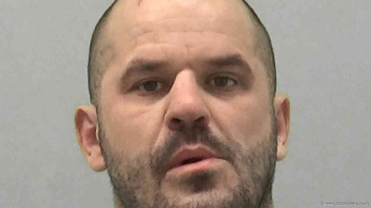 Gateshead dad gave son savage public beating after drunken row over whether it was 4am or 4pm