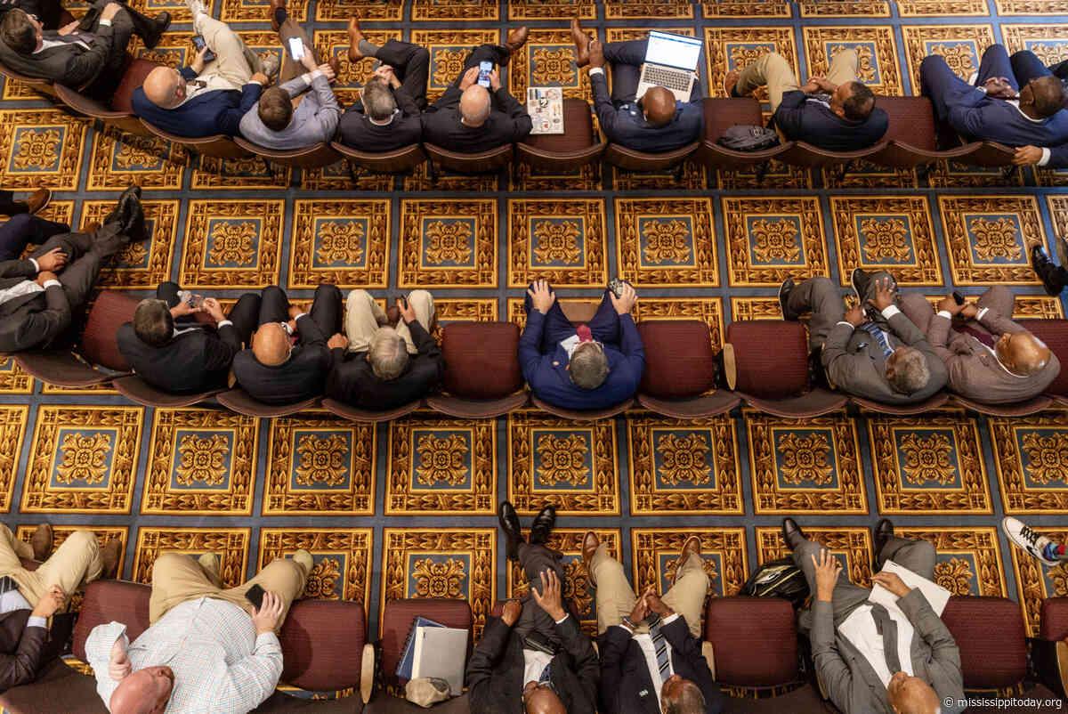 Youth court special session has lawmakers meeting at new, and old, capitol buildings. See photos