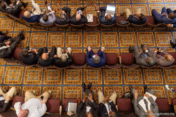 Youth court special session has lawmakers meeting at new, and old, capitol buildings. See photos