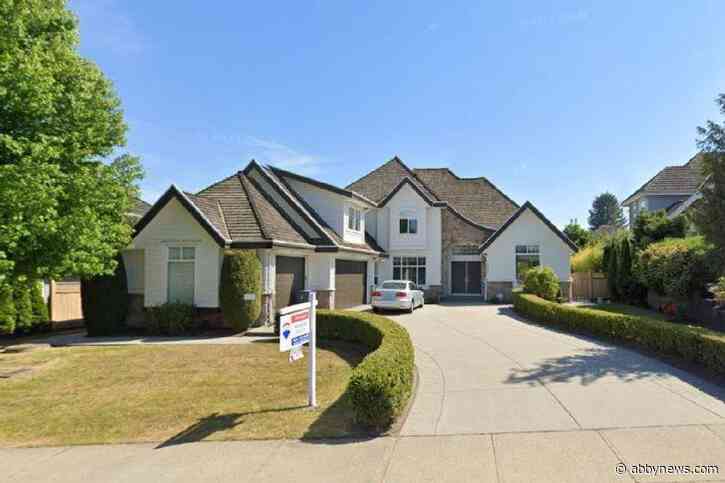 B.C. looking to seize White Rock man’s 2 homes in organized crime probe