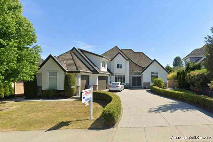 B.C. looking to seize White Rock man’s 2 homes in organized crime probe
