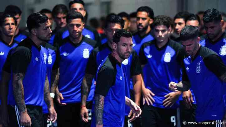 Argentina arriesga sanción por lienzo sobre las Malvinas tras victoria sobre Inglaterra