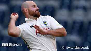 All-rounder Raine extends Durham contract