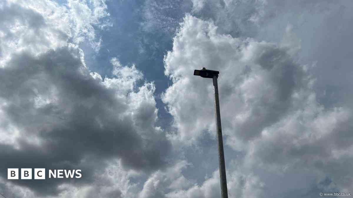 5G tech on lampposts approved despite safety fears