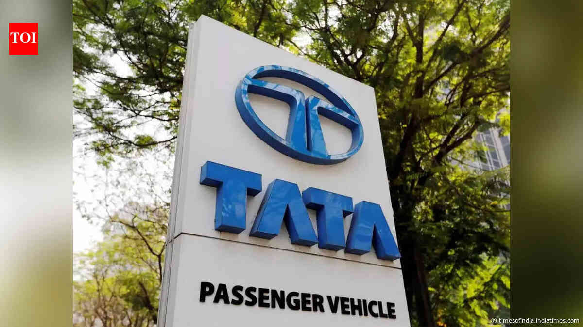 Tata Motors pips M&amp;M to regain No 2 ranking