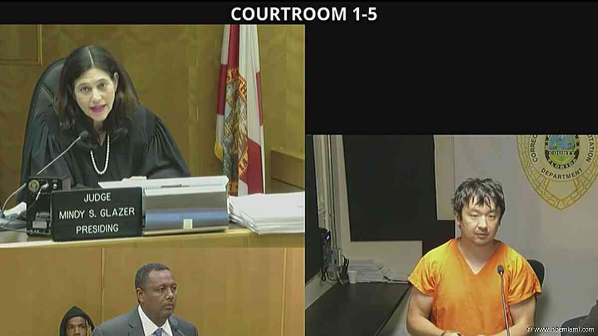 Miami-Dade band teacher accused of sexual relationship with student posts bond