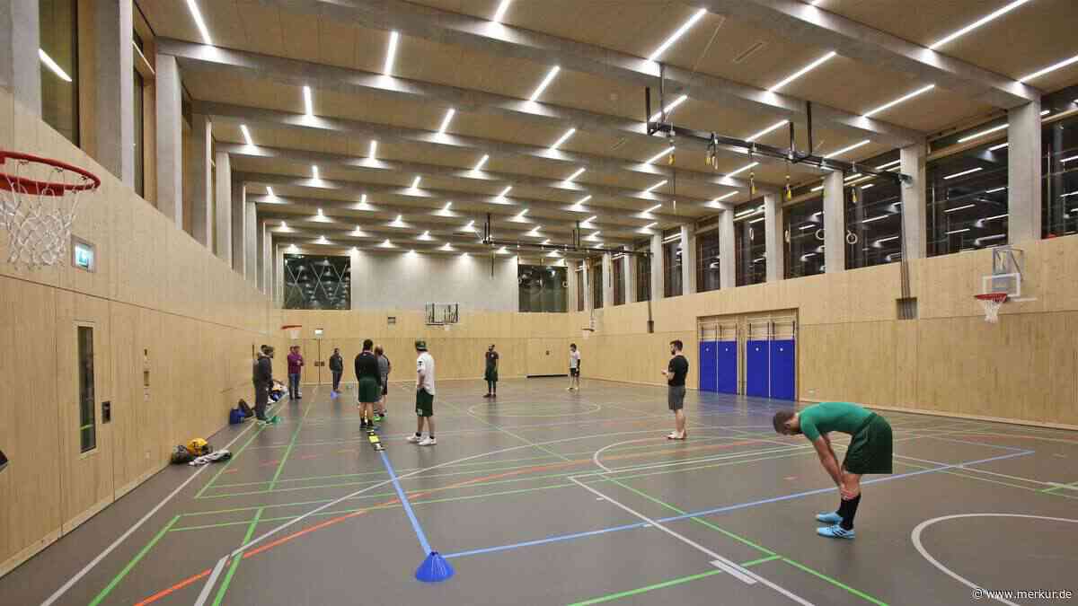 Jahnschule: Offener Hahn sorgt für Wasserschaden – Sanierung kostet 400.000 Euro