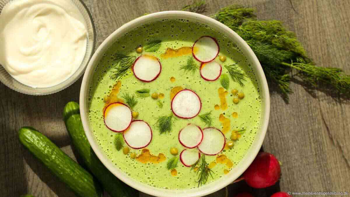 Blitzschnell gemixt: Eiskalte Ayran-Gurken-Suppe