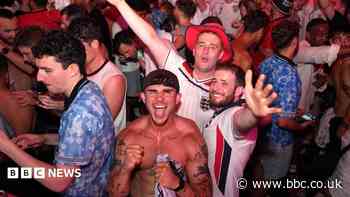 Alternative venues to watch World Cup:  bowling lanes, cafes and a beach