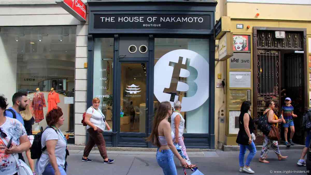 Slapende Bitcoin-reus ontwaakt en verplaatst 343 miljoen euro