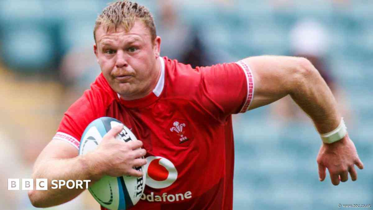 Wales pick Lake against Boks after injury scare