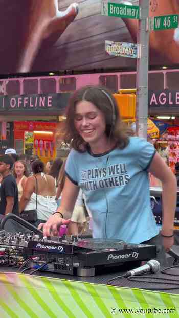 Tuesday DJ Set with Mayv Music 🎧🌟 Check out our full lineup at tsq.org/live 🎶