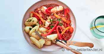 Wat Eten We Vandaag: Visstoof met paprika, tomaat en krieltjes