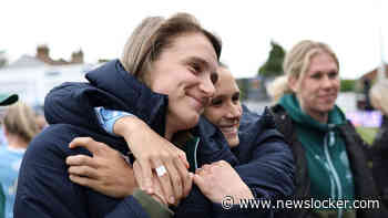 Vivianne Miedema deelt emotionele update over ernstig zieke moeder: ’Mama is eindelijk thuis’