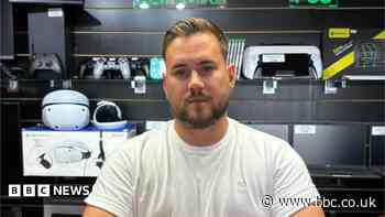 Do not put phones in the fridge, warns repair shop