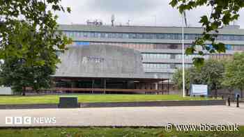 Meeting to decide future of former council HQ