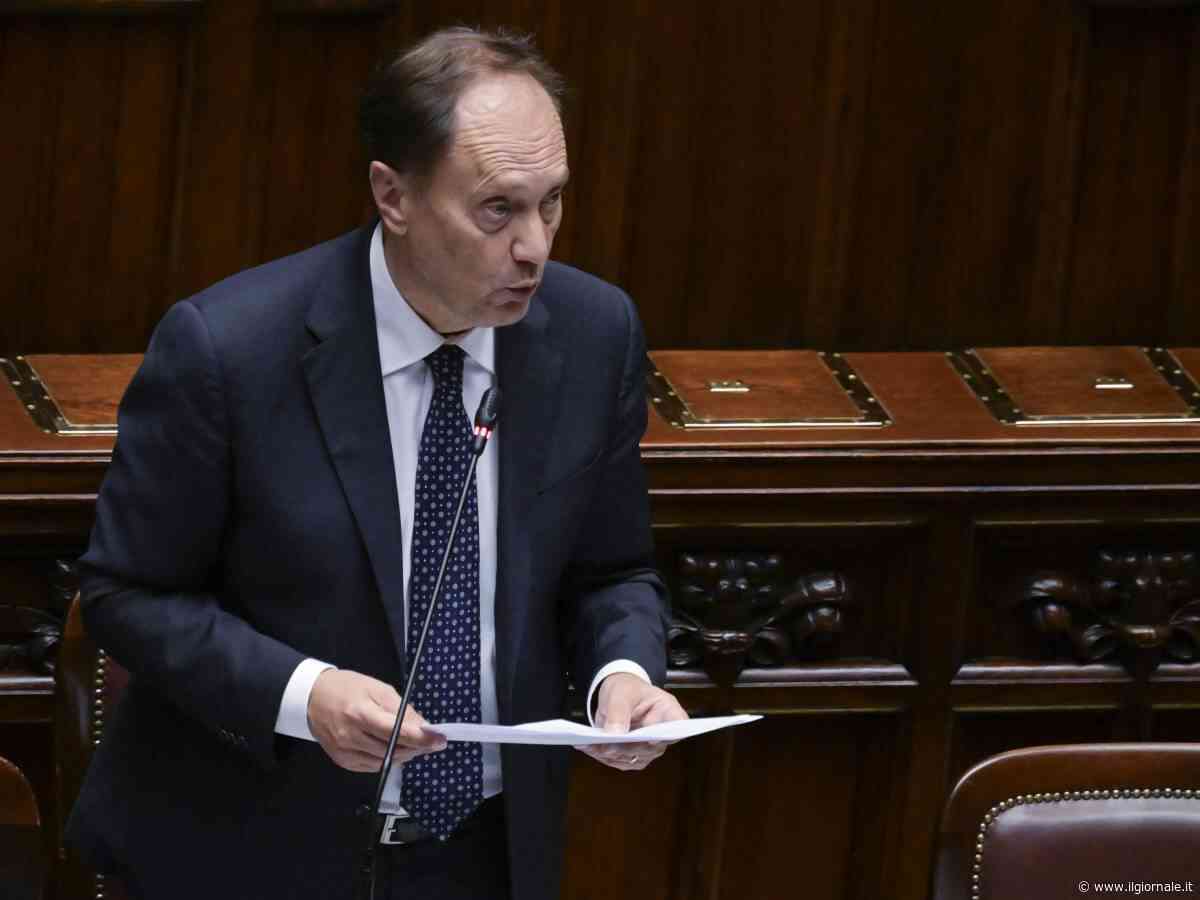Nella testa dei peones dell'aula l'ossessione di essere rieletti. "È il fascino del posto fisso"