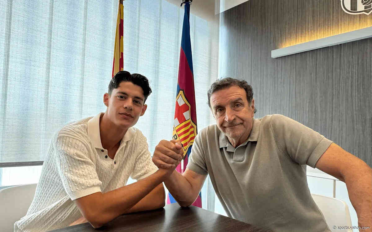 Confirmed: Barcelona tie down promising La Masia defender with new contract until 2029