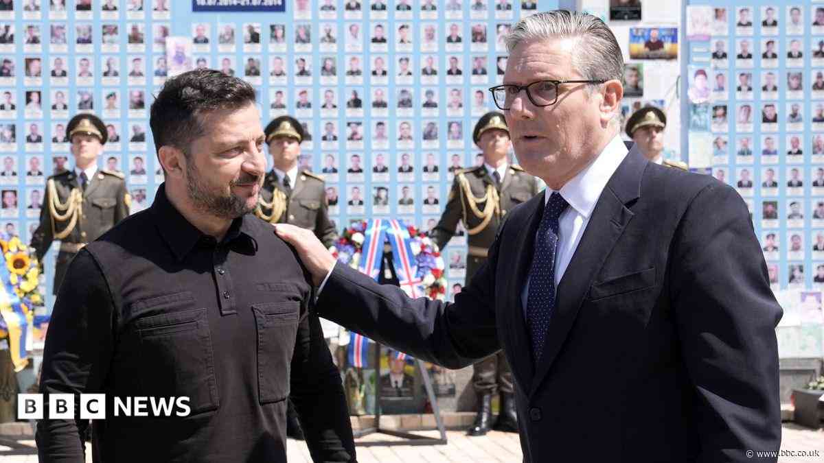 Starmer pledges 'cast-iron support' for Ukraine on final visit as PM