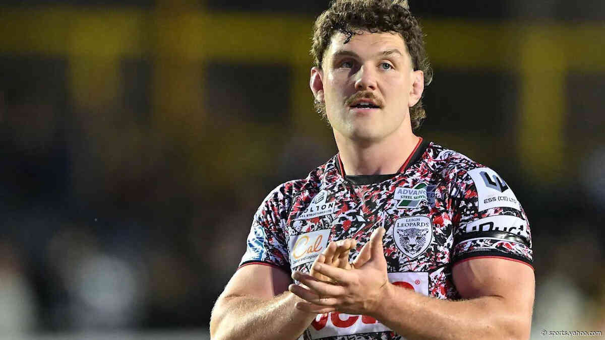 Castleford sign Leigh prop Mulhern