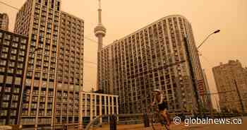 Wildfire smoke persists in Toronto, conditions may improve Friday: Environment Canada