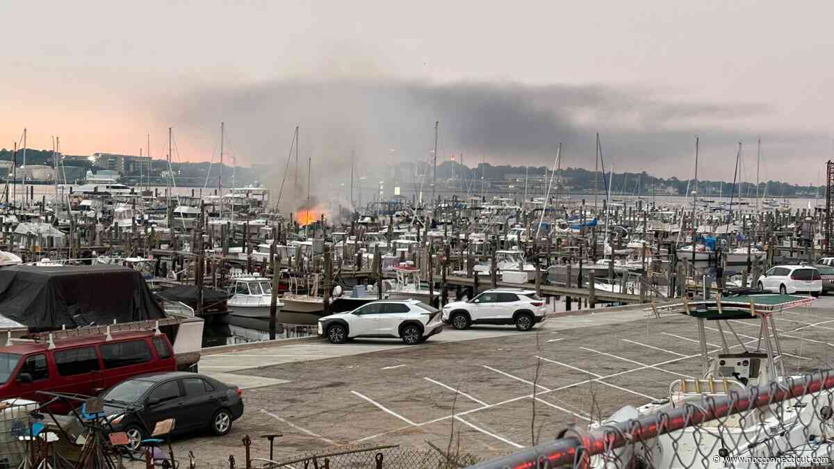 2 boats caught on fire at Burr's Marina in New London