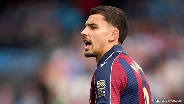 Parkinson refuses to confirm Moreno Wrexham link