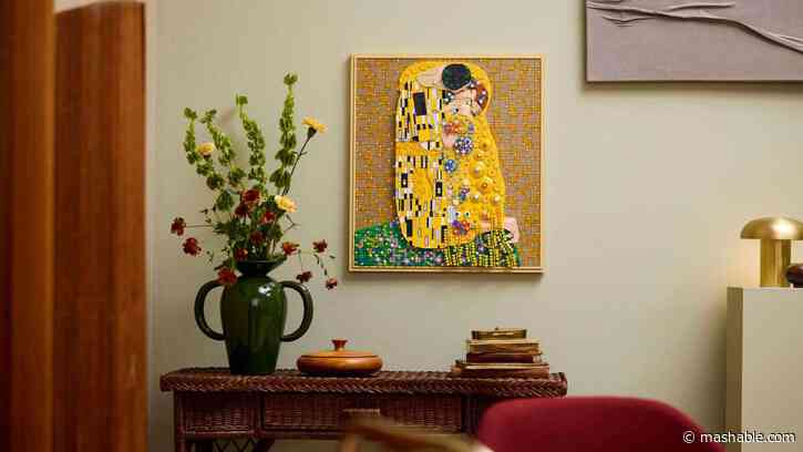Lego is releasing the biggest Art Masterpiece ever: Everything you need to know about Gustav Klimt – The Kiss