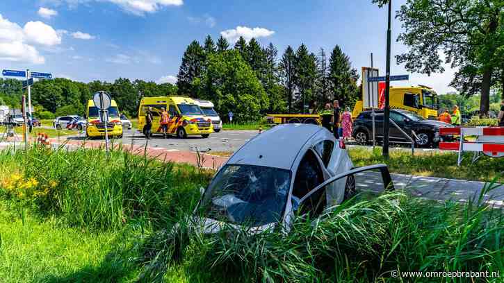 Gewonden bij botsing tussen twee auto's op kruispunt in Sint-Oedenrode