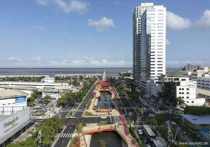 Auf der Tartanbahn zur Bucht - Parkanlage in Belém von Natureza Urbana