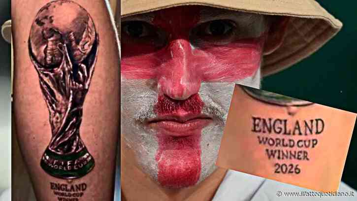 Il tatuaggio del tifoso prima della semifinale: “Inghilterra campione del mondo 2026”