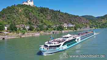 Niedrigwasser auf Rhein und Donau: Erste Flusskreuzfahrt fährt sich fest