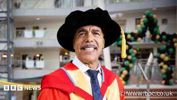 Honorary doctorate 'unbelievable' says Kamara