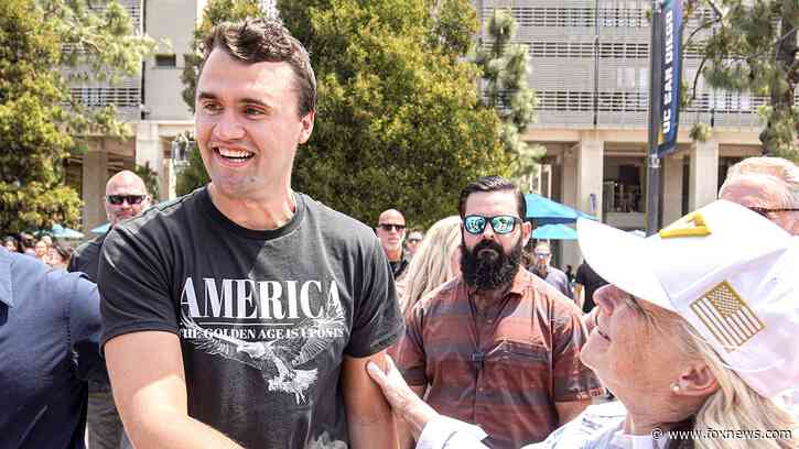 Italian artist unveils Charlie Kirk memorial statue he plans to feature at Times Square