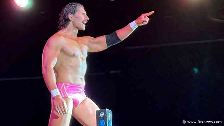 Pro wrestling legend hopes Richard Holliday-WWE rumors come true: 'He'll have to work even harder'