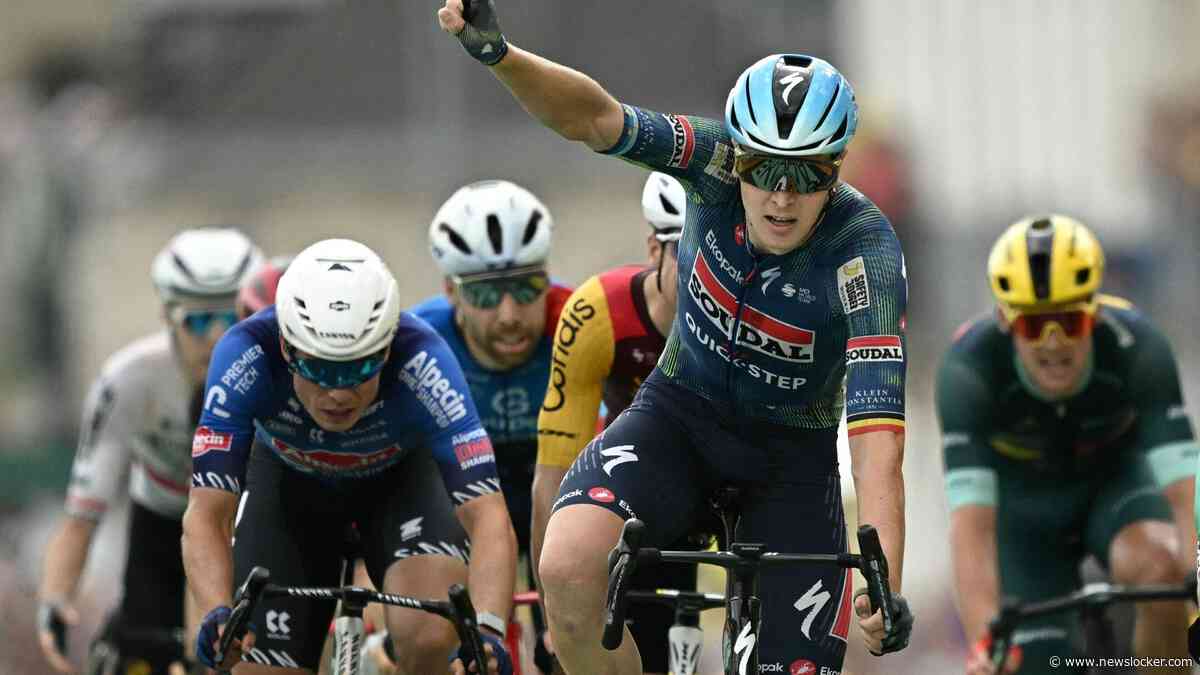 Tim Merlier completeert hattrick in de Tour de France voor Olav Kooij na chaotische finale met valpartij