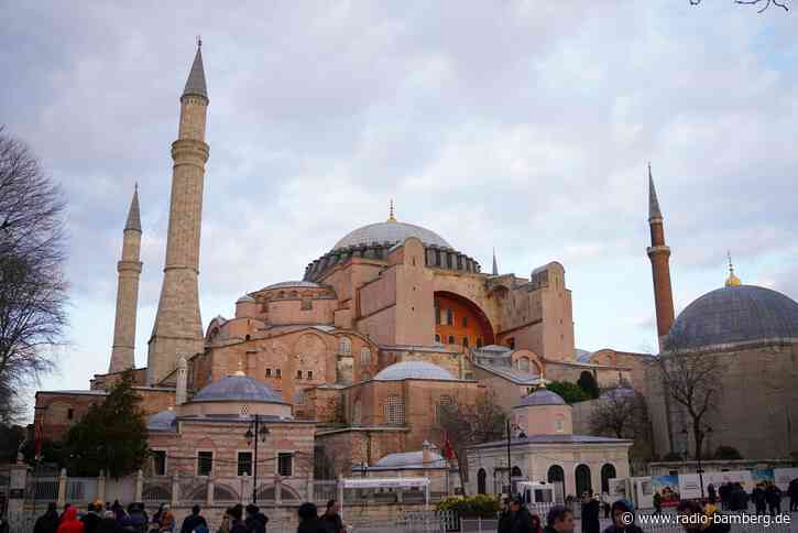 Aus Bibel vorgelesen: Touristen in Hagia Sophia festgenommen