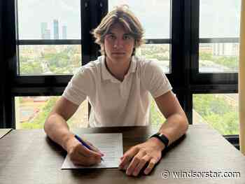 Young Russian forward Yakushevsky quickly sold on chance to play for Spitfires