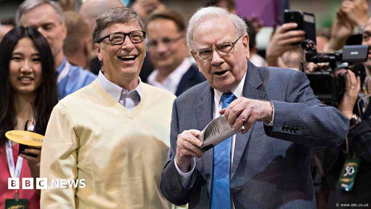 Buffett calls Bill Gates relationship with Epstein 'distasteful'
