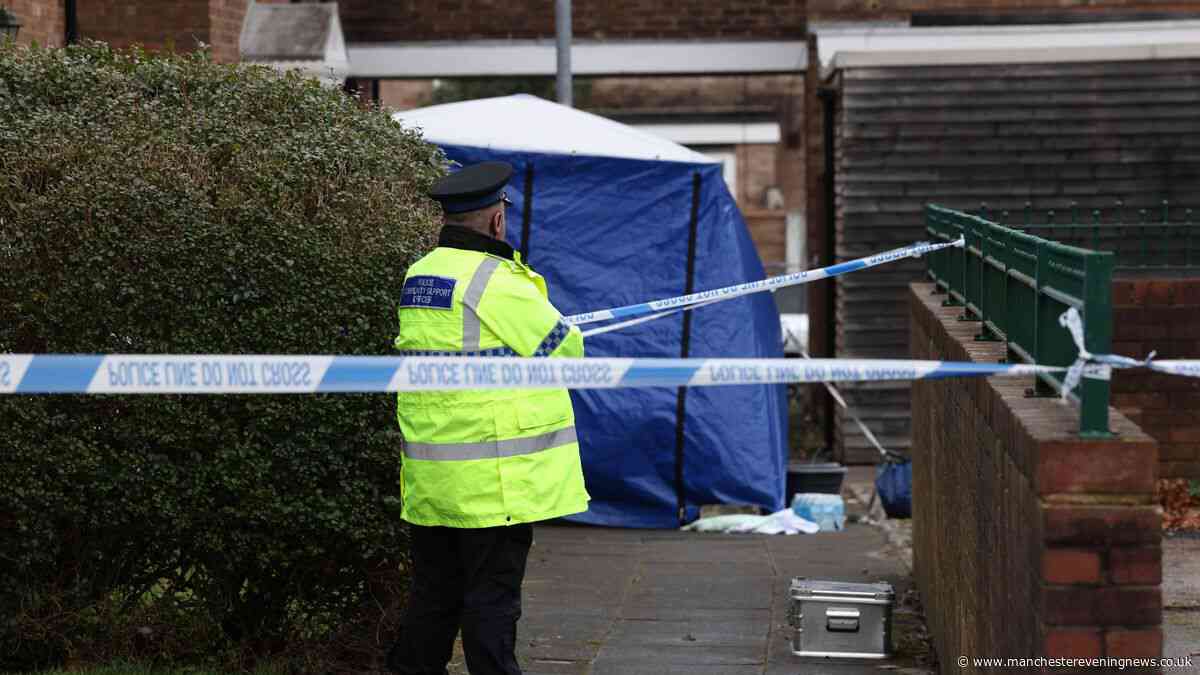'Controlling' husband 'curb-crawled' as wife walked to work before fatal attack, trial hears