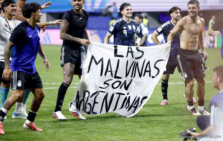 Gran Bretaña pide a la FIFA investigar el cartel de Argentina sobre las Malvinas