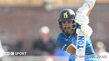 Leicestershire sign Warwickshire batter Shaikh