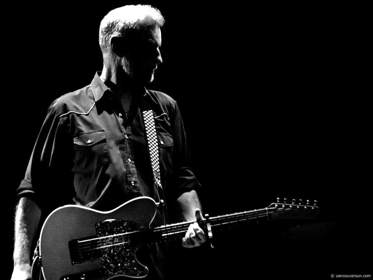Billy Bragg says events like the Vancouver Folk Music Festival build global unity