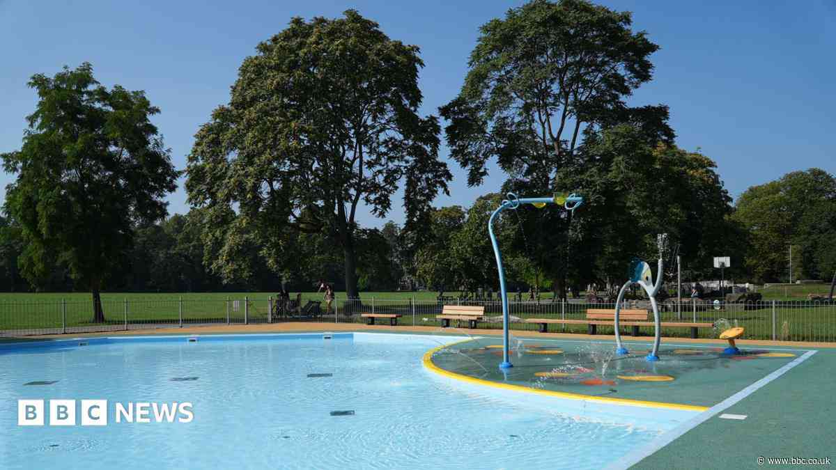 MP calls for confirmed paddling pools opening date